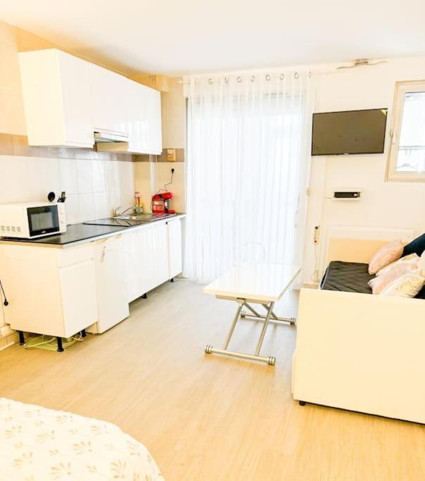 Appartement Front De Mer Кане Екстериор снимка